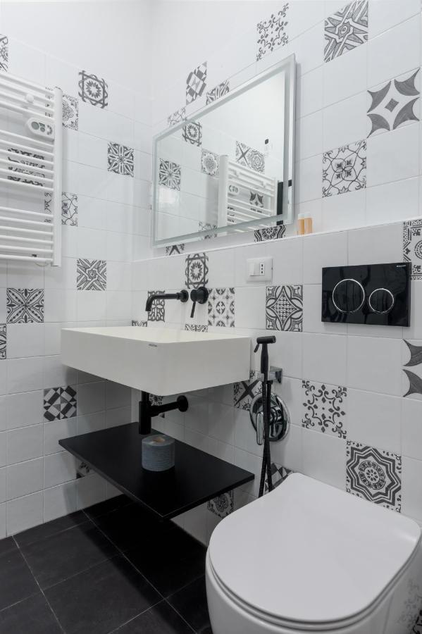 Appartement Esclusivo 130 Mq + Terrazzo Via San Vincenzo à Gênes Extérieur photo